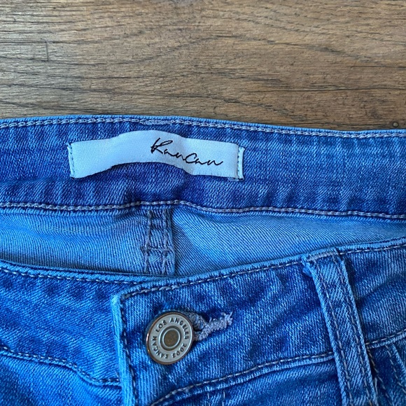 Kancan Jean Light Wash Lightly Distressed Size 26 Pants Womens - Picture 3 of 12